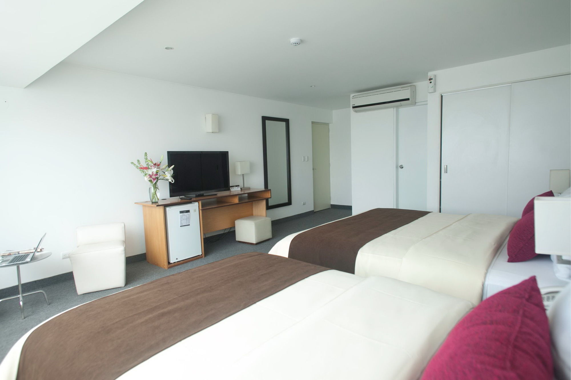 Palmetto Hotel Business San Borja Лима Экстерьер фото